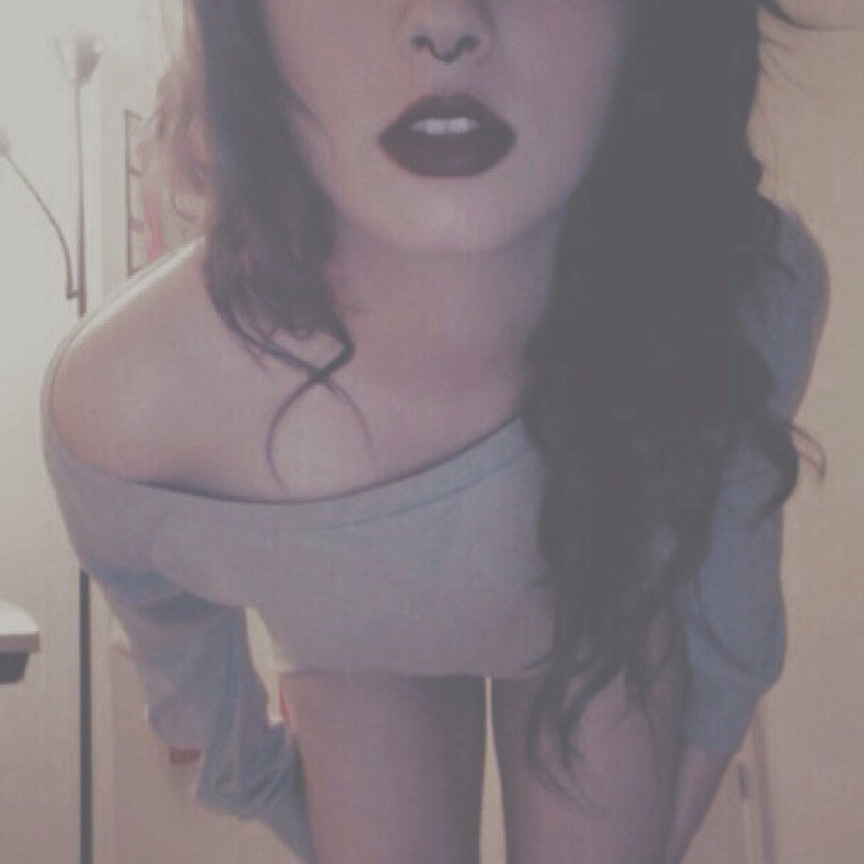 acidnesspetal's profile picture. 