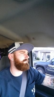 bearded_tatted0's profile picture. 