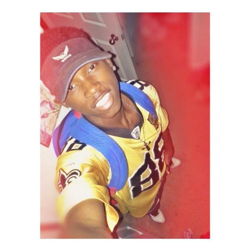 CallMeeAntho's profile picture. single ass antho