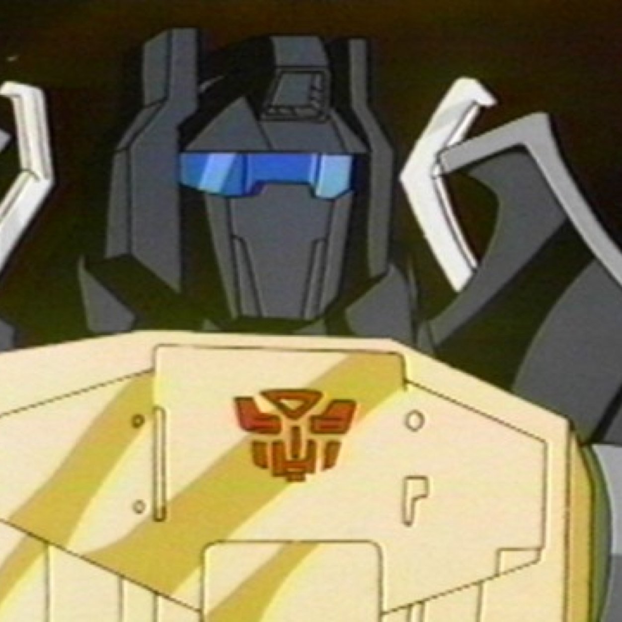 Grimlock is the thick headed leader of Dinobots, he hates bullies and will do anything to save the place he calls home #G1 #DetailedRP