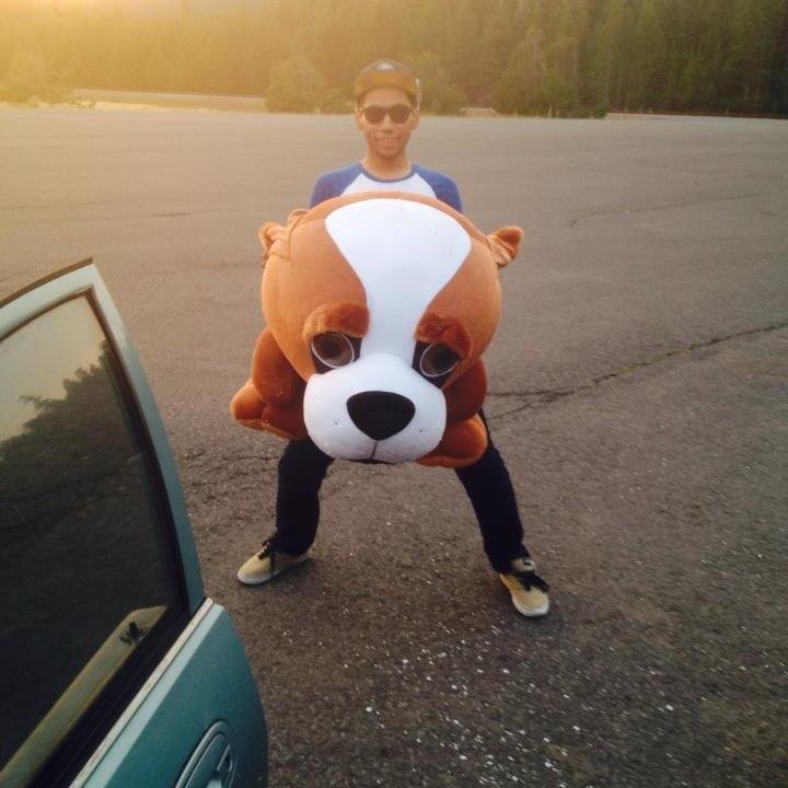 ThatOneSmoker's profile picture. I love my cat. I hate bankers. I have issues with women. In my head, I’m a great guy.