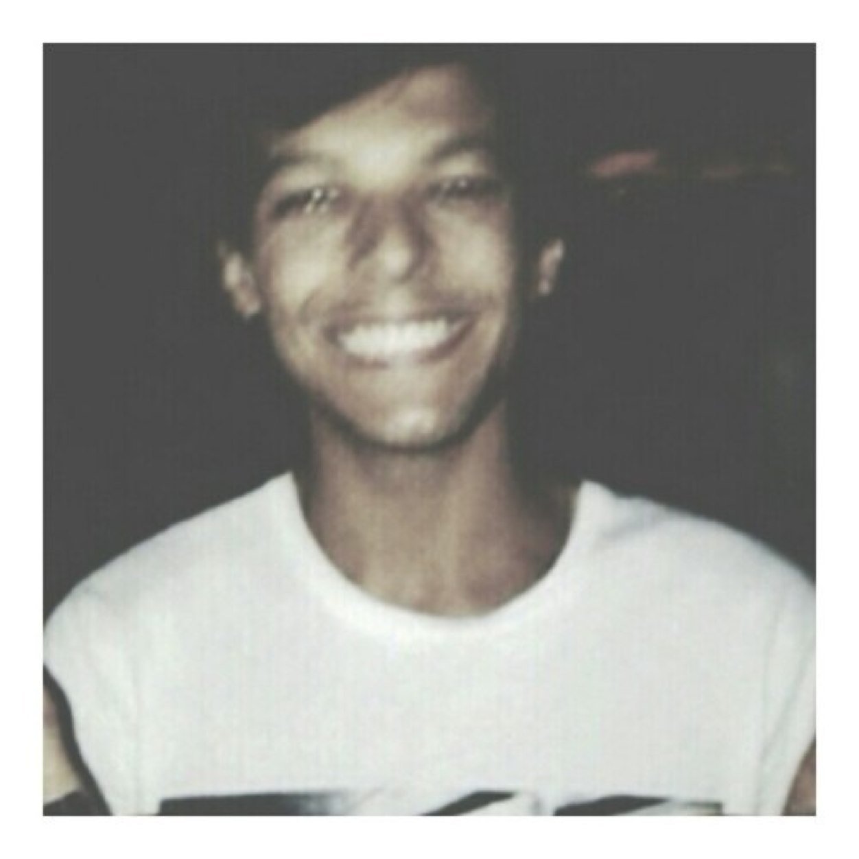 ♡ Louis Tomlinson gives me chest pains tbh