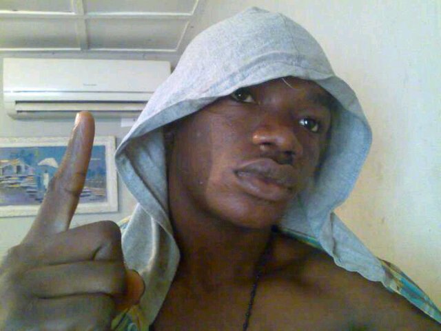 I'm Just me,am real and fuck fake friends, what's worth having is worth the sacrifice, fuck wat yu heard about me, if yo wanna know more abt me. Ask questions..
