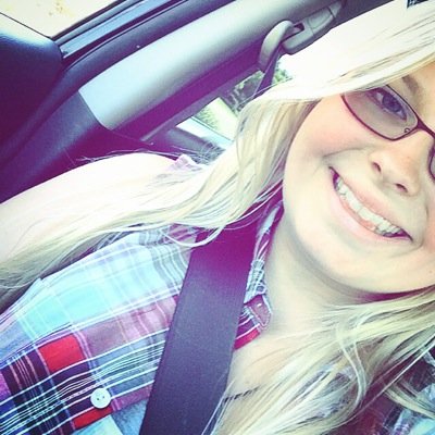 zoee_rosiee's profile picture. Just live the life you want to live, not anyone elses. ✨❤️