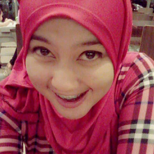 ViolaJanros's profile picture. 