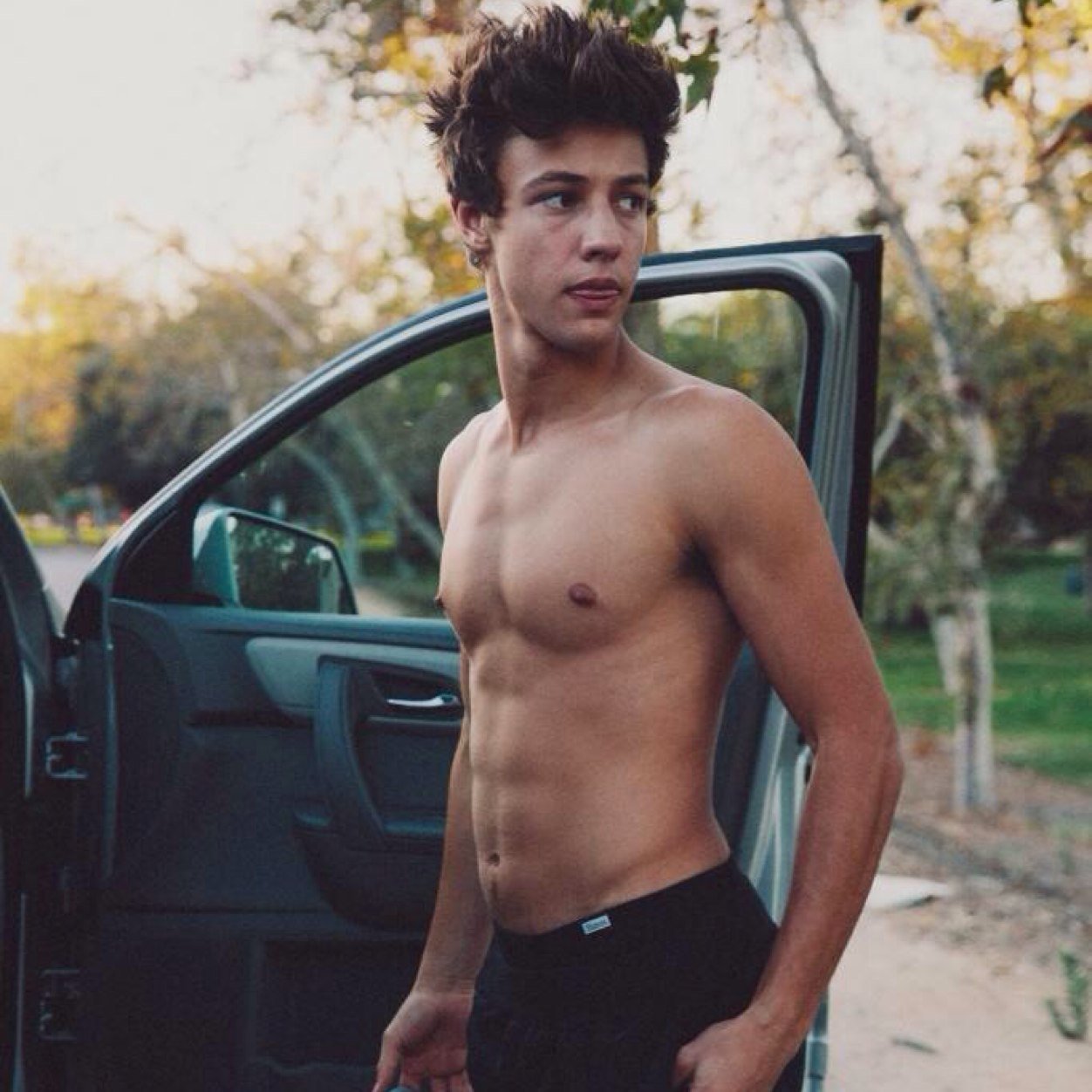Cam Dallas is so perfect every guy should be like him. If you agree with me please follow me and I of course follow you back!! I love you baby @camerondallas!