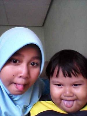 I'm is Alicious,GGSlovers,Prillvers we love you guys:) @Khansahau is my sister @hasansirc is my father Thanks who've follback
