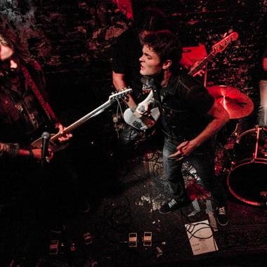 ❥Latviešu rock grupas @CrowMotherBand fanu lapa.❥ RT jaunumus,bildes un mūziku. Seko un dalies.Anna