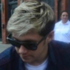 FREE FOLLOW PLEASE FOLLOW MY MAIN ACC @UNITEDHES , THANK YOU