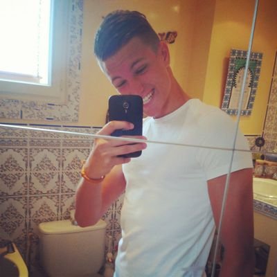 Jsuis pas Naruto mais quand jte baise t'as l'impression que j'ai neuf queues
#16yo#Sav#Barça#PSG#ESP