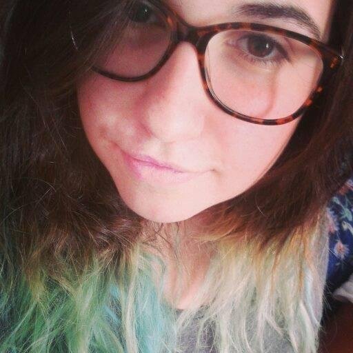 AFadedLove's profile picture. Lycéenne, passionnée de jeux vidéos #Ps3 #Xbox, et guitariste à ses heures.