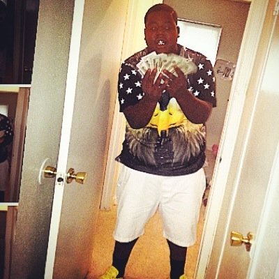 Just  knw I'm a big rich nigga free Quan free mike free dro free all my niggas in lock r.i.p son real nigga over here baby
