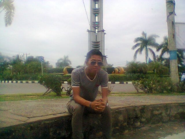 Inilah gw, tetap gw dan akan menjadi
gw,apa adanya karena gw adlh gw,, Sbenarnya gw itc simple ko' orngny, eaa bgitc lh, i'm simple :) follow @jaka_jr8