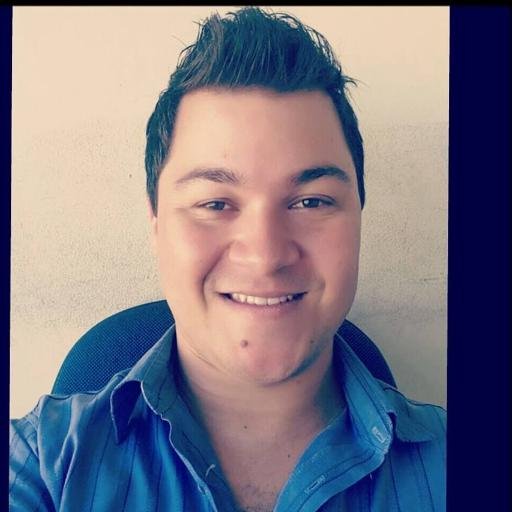 uma pessoa super alegre, feliz com a vida, e que nao se importa com a opinião das pessoas!