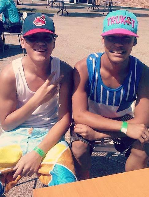 HOAL:) SIGUEME Y TE SIGOO