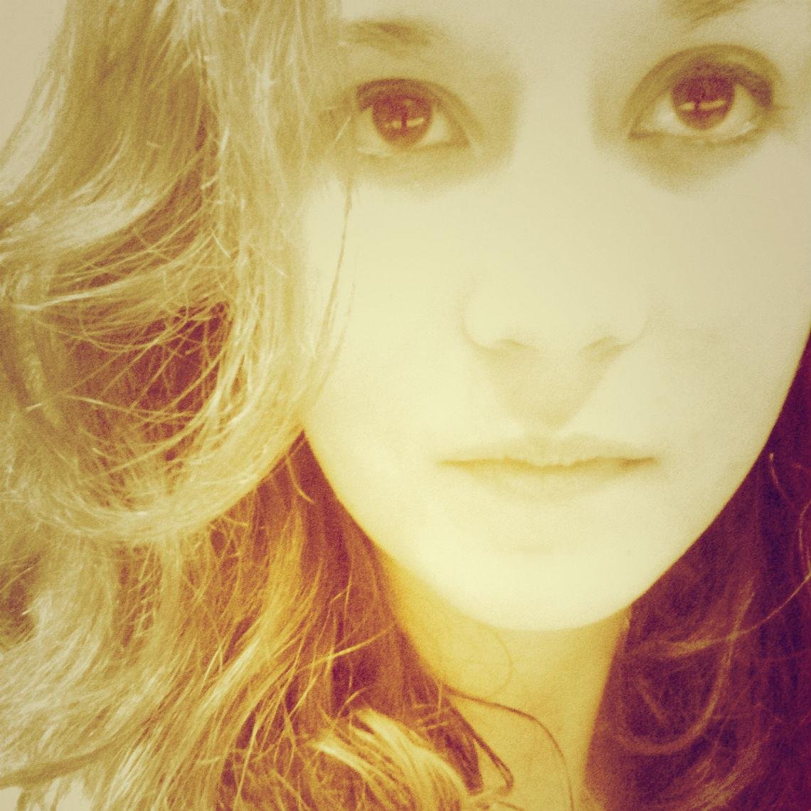 Emeline_Gyt_'s profile picture. 