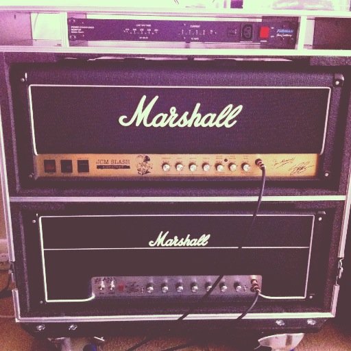 SimmyisAce's profile picture. Blues/Rock Guitarist & Gym Feind