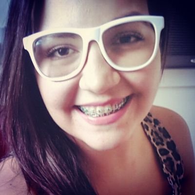 Sempre tenha positividade em seus pensamentos, pois estes aquecem seu coração dando luz a suas ações.