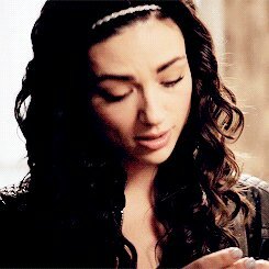 I'm back the break of beacon hills but I'm here I'm not your ordinary girl I'm not afraid of u.......I can handle myself any ship #Single