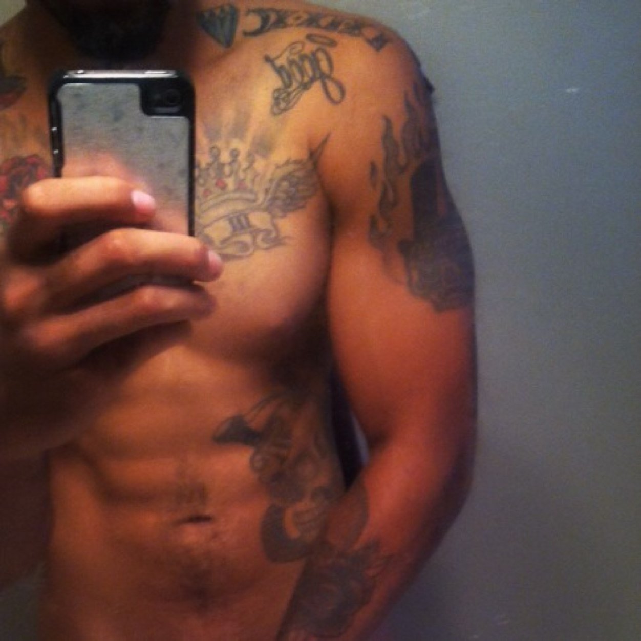 PayMyRansom's profile picture. @royalhi_ness