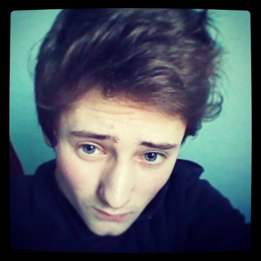 I Love playing COD, Trick shotting and hitting quad feeds :), I play guitar, drums, and i love music!:)