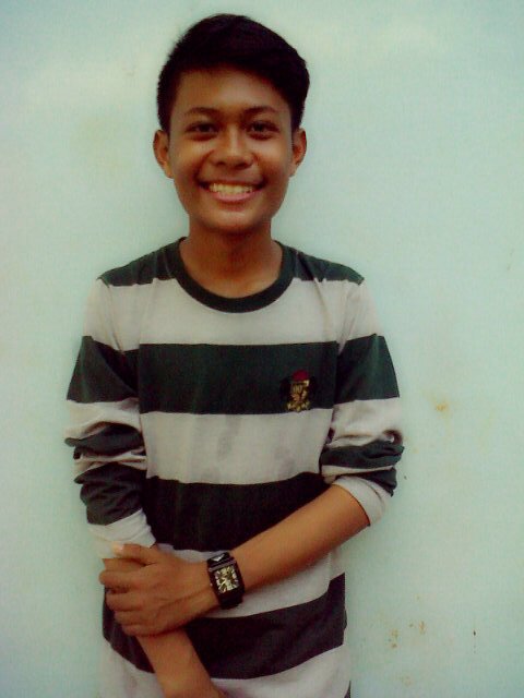 rizkyfauzi82's profile picture. 