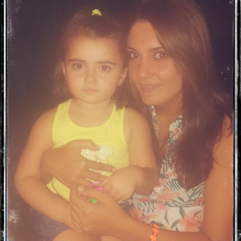 Yo y mi locura nos entendemos                                  (viviendo cada día)   El Karma no tiene menú,  te servirá lo que mereces ;) ♥ KIMERA ♥