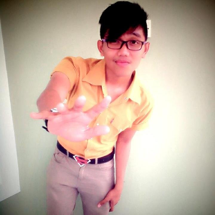Iqwal_alif's profile picture. vanilaa love
instagram : iqwalalif 
follow jom