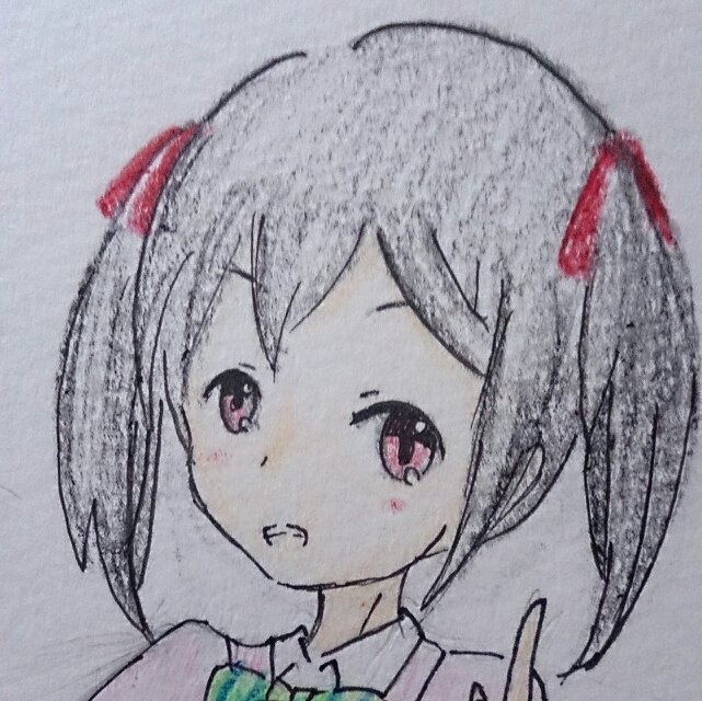 雪乃です。無言フォロー許してください(人;)高１。アニメと絵を書くのが好きです！下手ですが依頼受けますお気軽にどうぞ！