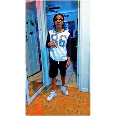 watcha lurking foe | glo day november 6th ✈