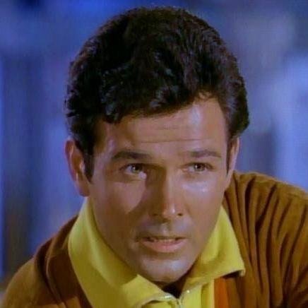 Pilot for the Robinsons aboard the Jupiter 2. Follow @DrZacharySmith_ @Zumdish @LISWillRobinson @Robot_LIS @JohnRobinsonLIS @MaureenLIS @Penny_LIS  #RP