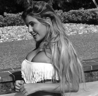 First Spanish account to support the beautiful Alexa Dellanos. *Big booty, bigger heart*