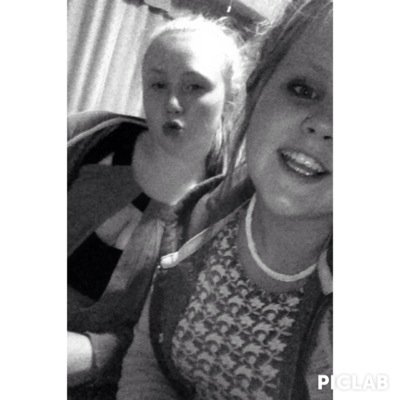 tia 15 irish  love rugby and cars  and u should reli follow me  even doe i cant work this