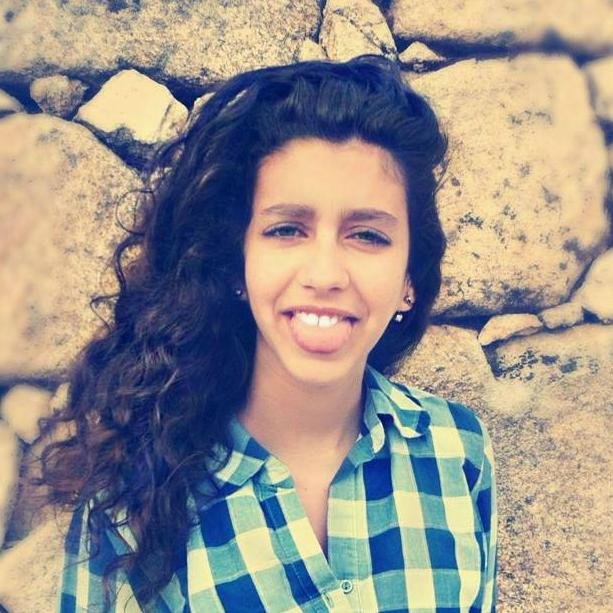 - Sou fofa :3 
- tenho os melhores amigos do mundo e prontes *---*