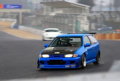 2016年に運転免許を失効した全盲の元走り屋🏎️ 還暦前の中小企業の👨‍💼 ・低眼圧緑内障で全盲 左；失明 右；手動弁🧑‍🦯 ・七沢自立支援ホーム卒 ・趣味；モータースポーツ 旅行 音楽鑑賞 読書 筋トレ 健康 マネジメント 自己啓発 柔道初段 ・2025 パラスポーツにチャレンジ ヨロシコでーす🫡
