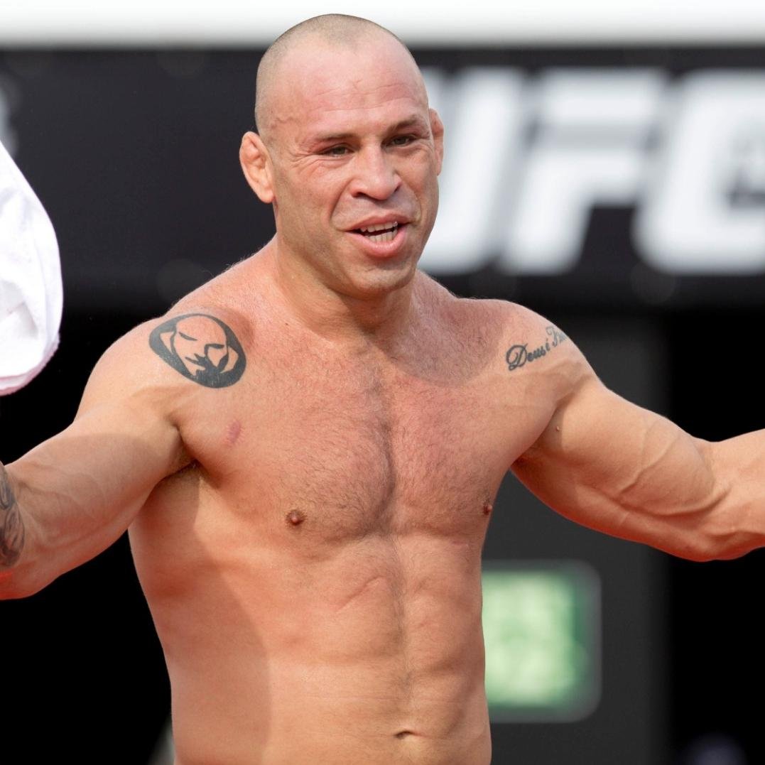 KeeVCarp's profile picture. Adicto a las piñaaaaaaaaaaaaaaaaas! , Adicto al MMA ♥ Gladiador de jaula!