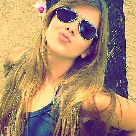 Calma e Agil 
Onde passa o desejo fica no ar