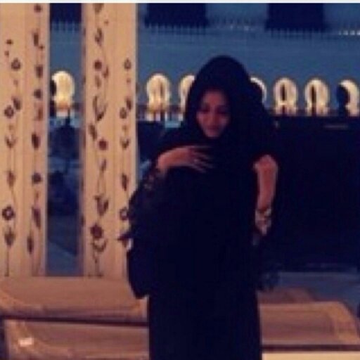 B6OWWWWH's profile picture. ‏‏‏‏‏‏أثق بک #ربي ، ۅ ألمح من بعيد درباً جميلاً مليء بـ حکايا الأمل ۅ فرح مخبأ لي ♡