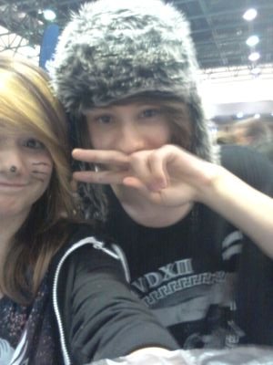 bands & veeoneeye