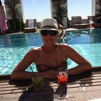 Kim Riley (@kimmiskywalker) Twitter profile photo
