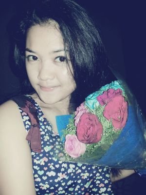 yakinlah bahwa allah sudah menyediakan kebahagiaan yang lebih baik dari ini untuk mu anggi . :) ♥