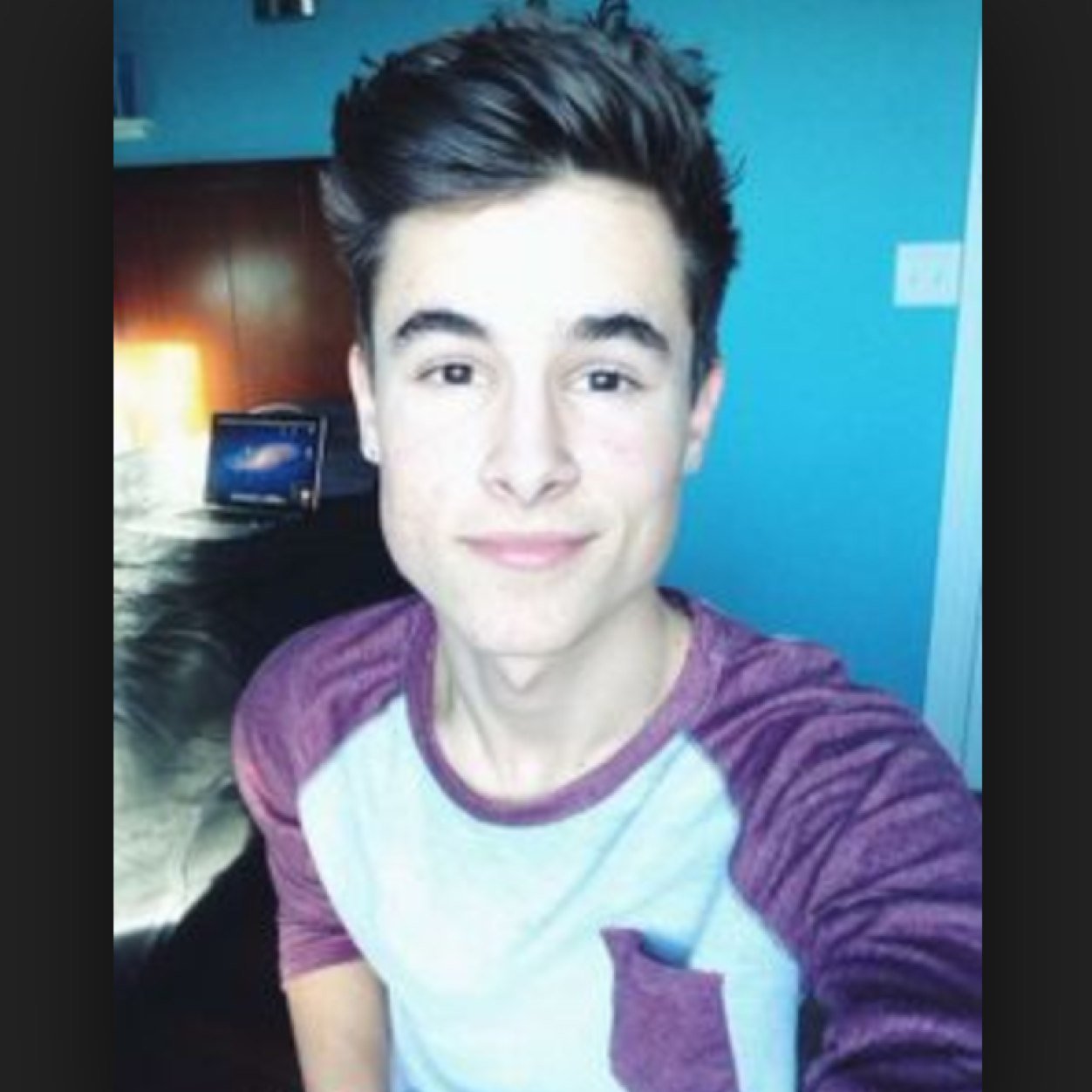 ♛ Fangirl, Kian is mine, back the fuck off☀️.