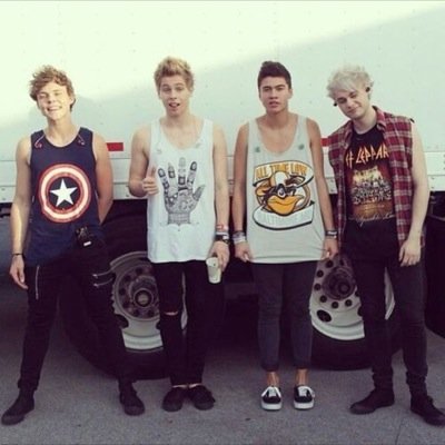 Follow @crazy_daily_dms if you want 5SOS to follow you! He will DM your account to 5SOS:)
