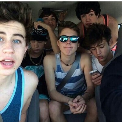 •CAMERON DALLAS IS BÆ• *i love you nash* 2/12 *met taylor on 10/26/13* *met jack&jack on 12/20/14*