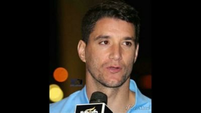 مصور يختصر بالكاميرا الكثير من الكلام.                                             اوثق الحدث بلقطه `واختزل الخبر بصوره