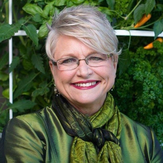 I am a mom/grandma on a mission to help families become healthy for generations to come! I love to Tower Garden, feel good, have fun and make a difference!