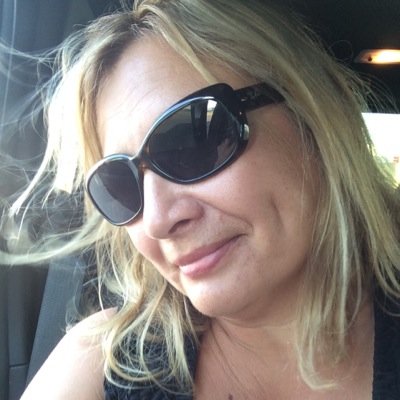 lynette_fayant's profile picture. 