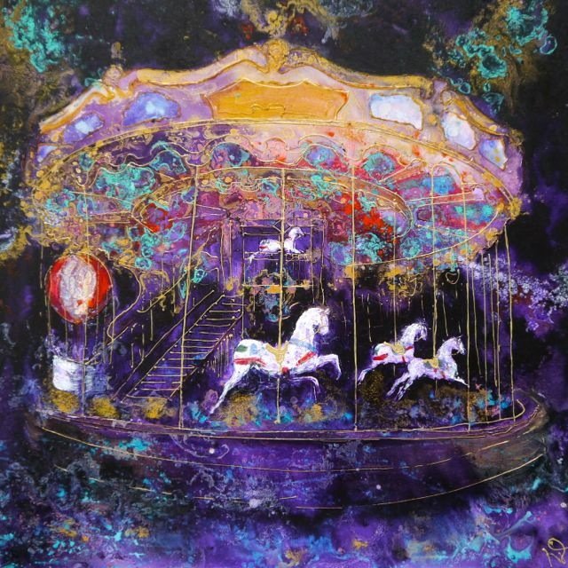 Professional Artist  working with colour, texture, light and shade.  Experimenting and loving those happy accidents.