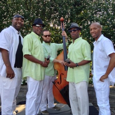 A  music group based in NYC that's been performing for over 15 years.  Singing Doo Wop, R&B, Classic Soul & some Jazz & Elvis. An entertainment experience!