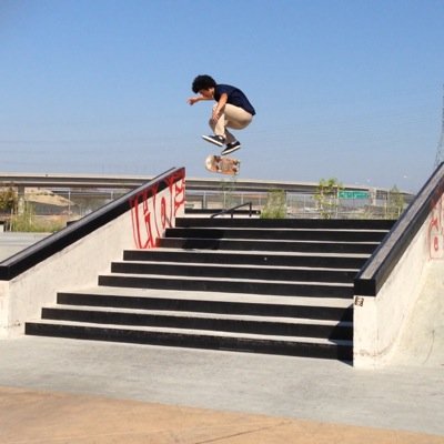 ⚠️SKATEBOARDING⚠️ Never quit, never give up.✊ The only ones who achieve their dreams are risk takers! ️ ONE DAY